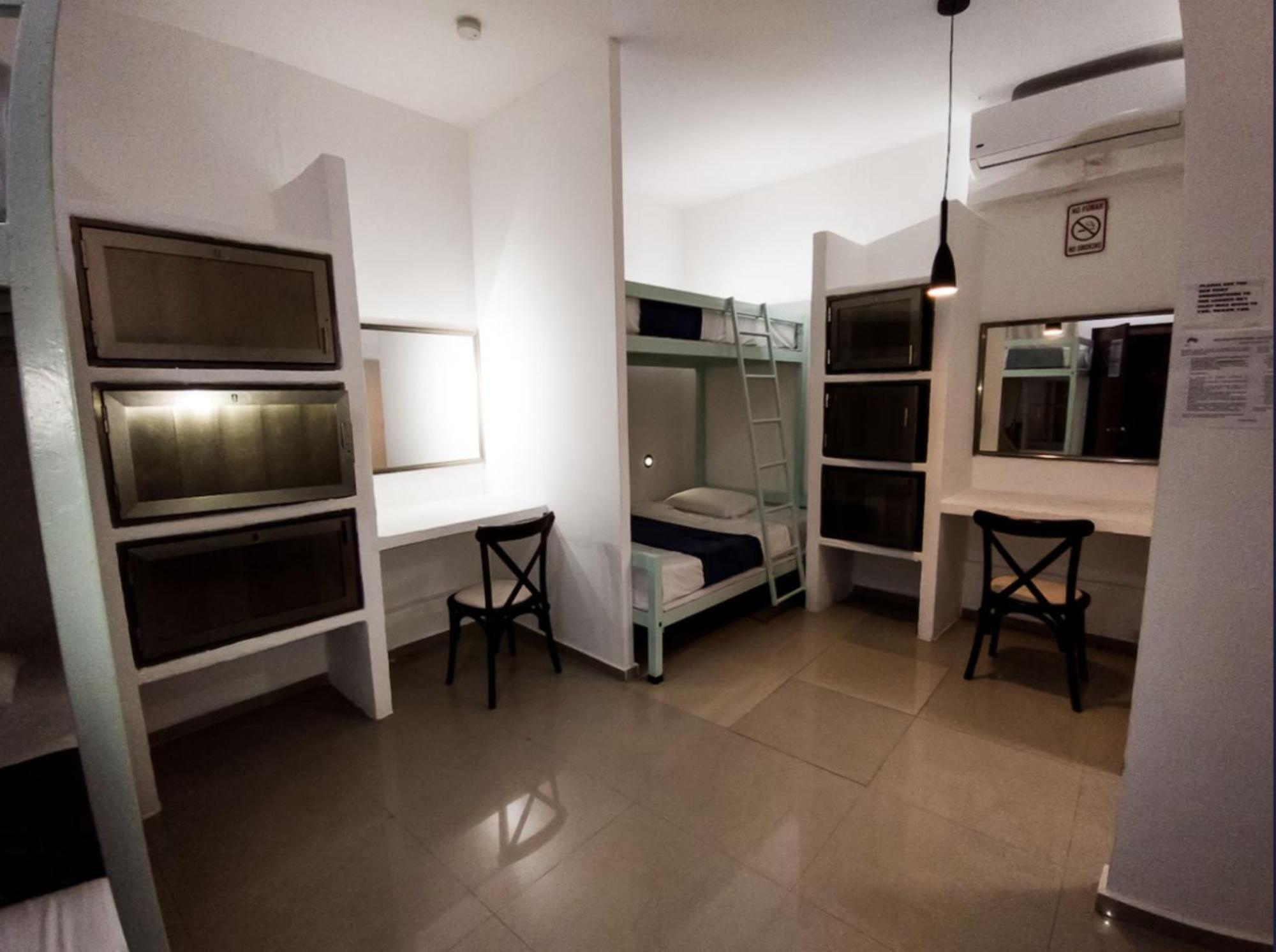 Hostal Del Mar Playa del Carmen Exteriör bild